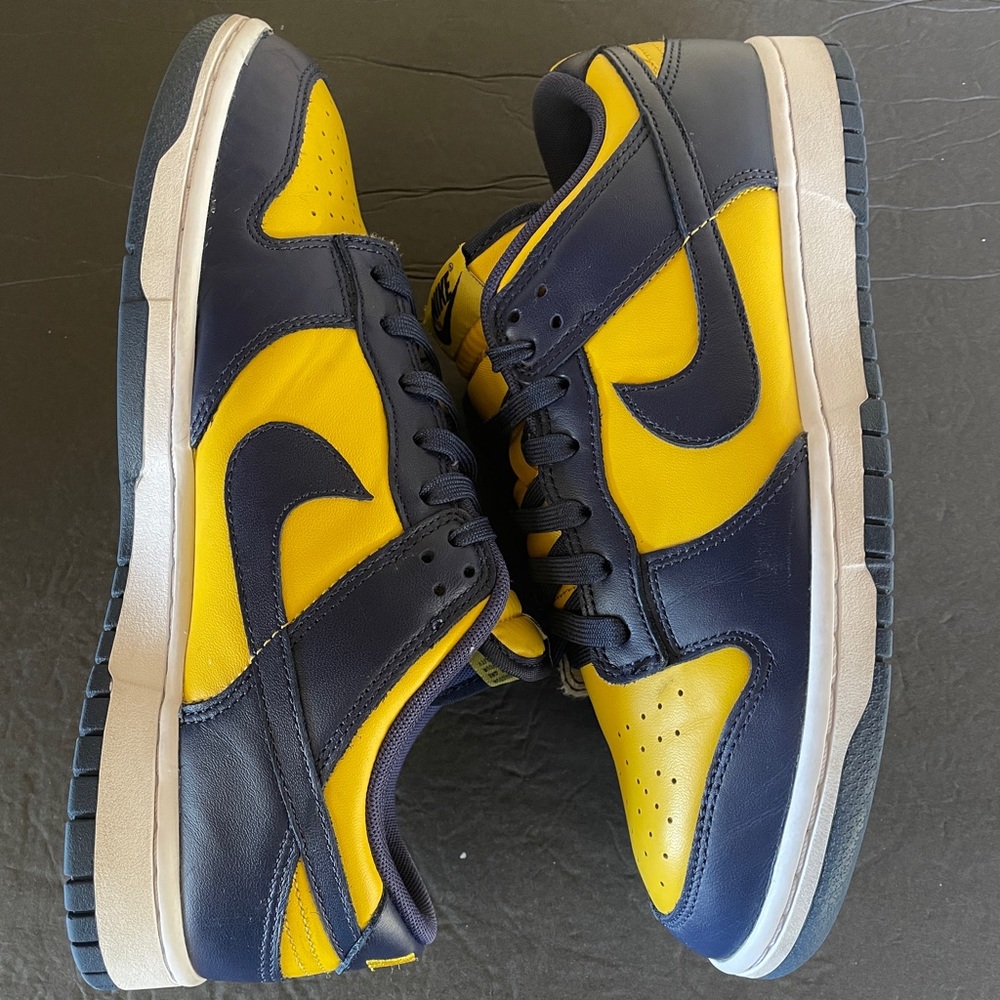 ❌SOLD❌ Nike Dunk Low Michigan - Size 10 GOOD CONDITION AUTHENTIC